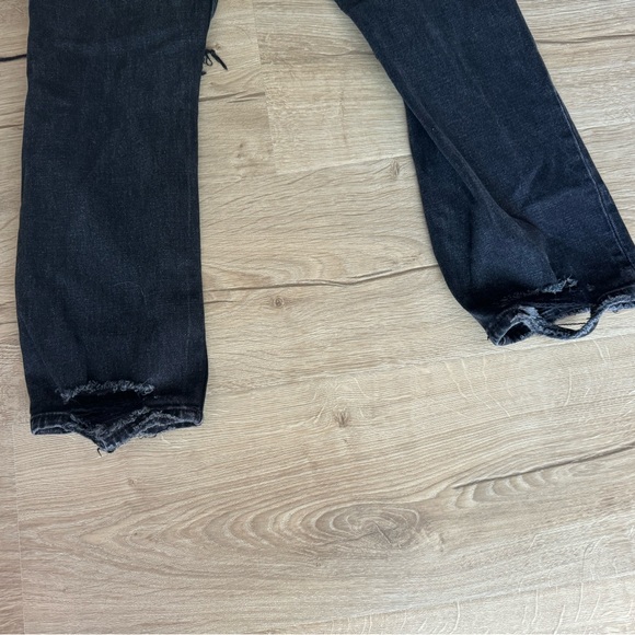 Abercrombie Ultra High Rise Ankle Straight Jean - Picture 3 of 4